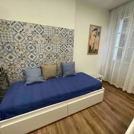 Apartment In Centro Storico Intra
