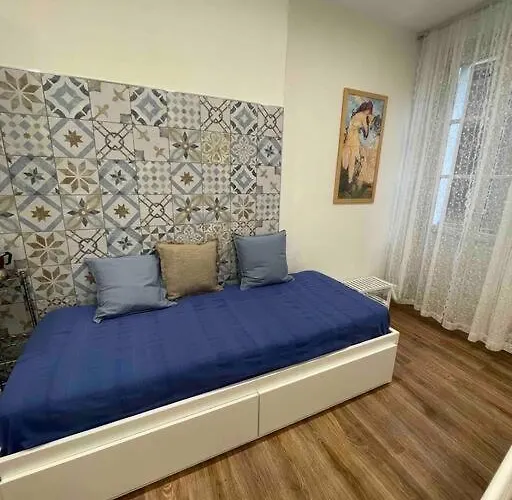 Appartamento In Centro Storico Intra