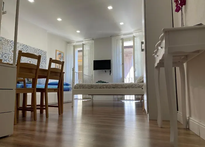 In Centro Storico * Intra