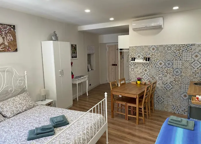 Appartamento In Centro Storico Intra